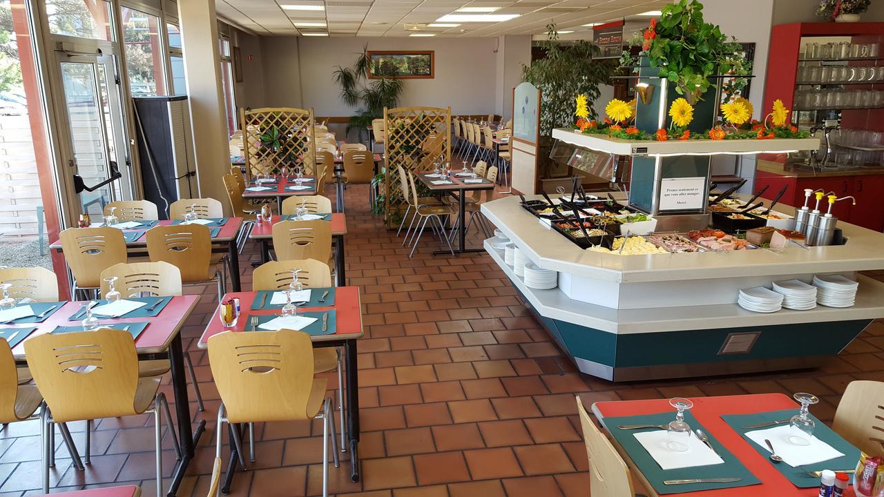 贡夫勒维尔洛谢 Le Cormoran酒店 外观 照片